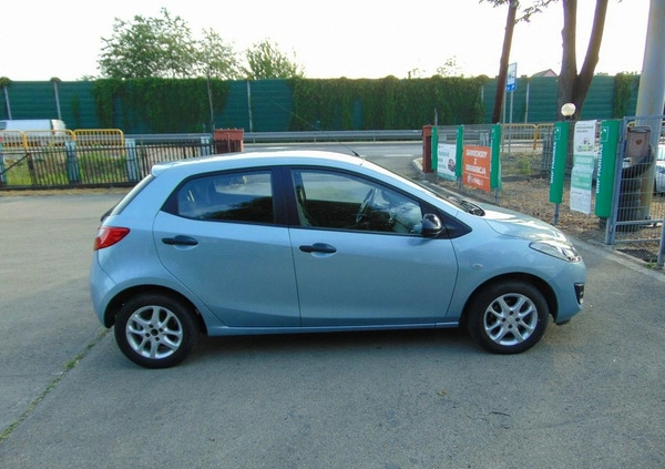 Mazda 2 cena 19900 przebieg: 69000, rok produkcji 2011 z Lubsko małe 137